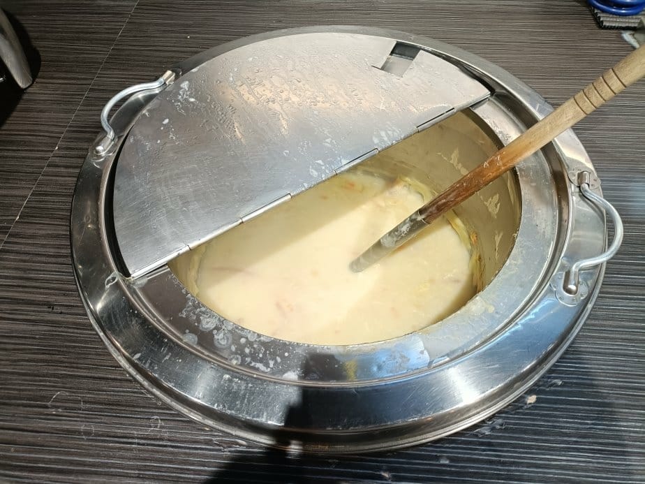 板橋樹林美食|牛下來NEW STEAK,百元排餐居然提供螃蟹 板橋樹林美食|牛下來NEW STEAK,百元排餐居然提供螃蟹