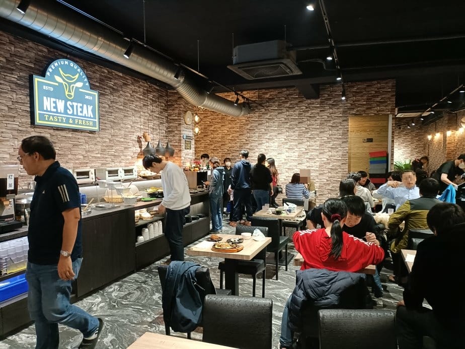 板橋樹林美食|牛下來NEW STEAK,百元排餐居然提供螃蟹 板橋樹林美食|牛下來NEW STEAK,百元排餐居然提供螃蟹