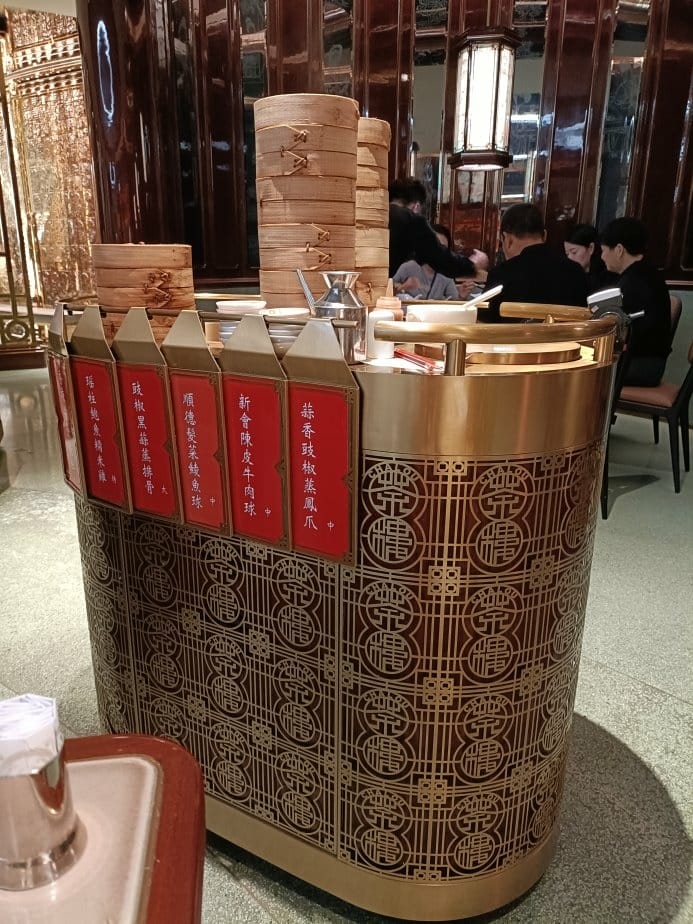 2024澳門|上葡京茶樓粵式飲茶、正宗粵菜，傳統點心推車挑選