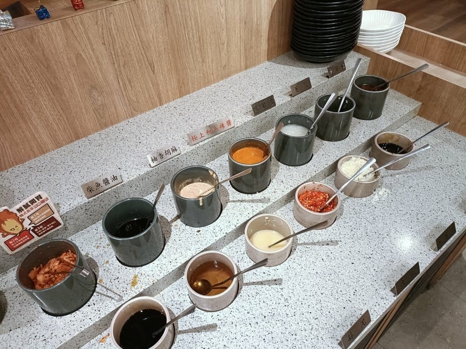 板橋美食|和牛涮日式鍋物放題板橋文化店~和牛吃飽到!炙燒和牛 板橋美食|和牛涮日式鍋物放題板橋文化店~和牛吃飽到!炙燒和牛