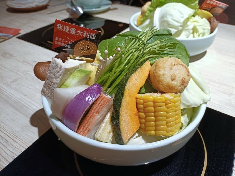 板橋美食|旺鍋wanghotpot-新潮台味鍋物-誠品板橋店 板橋美食|旺鍋wanghotpot-新潮台味鍋物-誠品板橋店