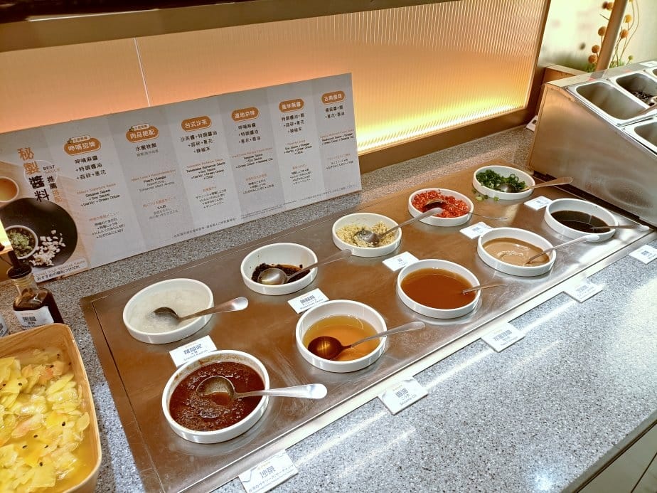 台北中山區美食|呷哺呷哺火鍋南西店。一個人也可以吃到鴛鴦鍋、