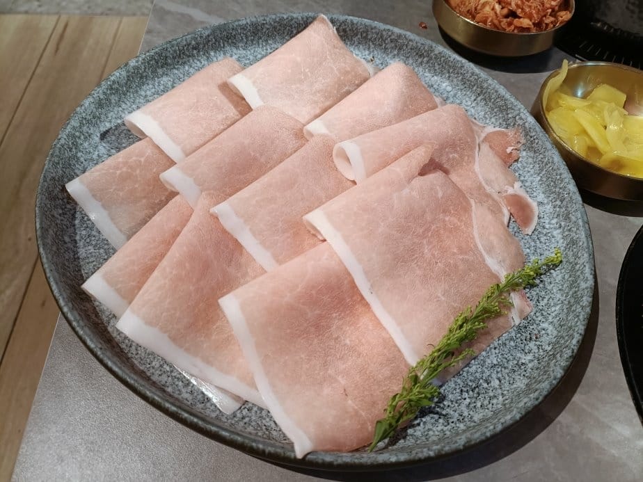 台北中山區美食|呷哺呷哺火鍋南西店。一個人也可以吃到鴛鴦鍋、