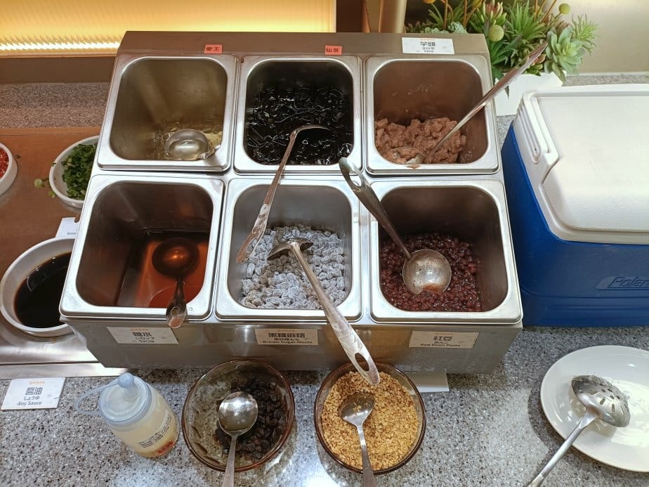 台北中山區美食|呷哺呷哺火鍋南西店。一個人也可以吃到鴛鴦鍋、