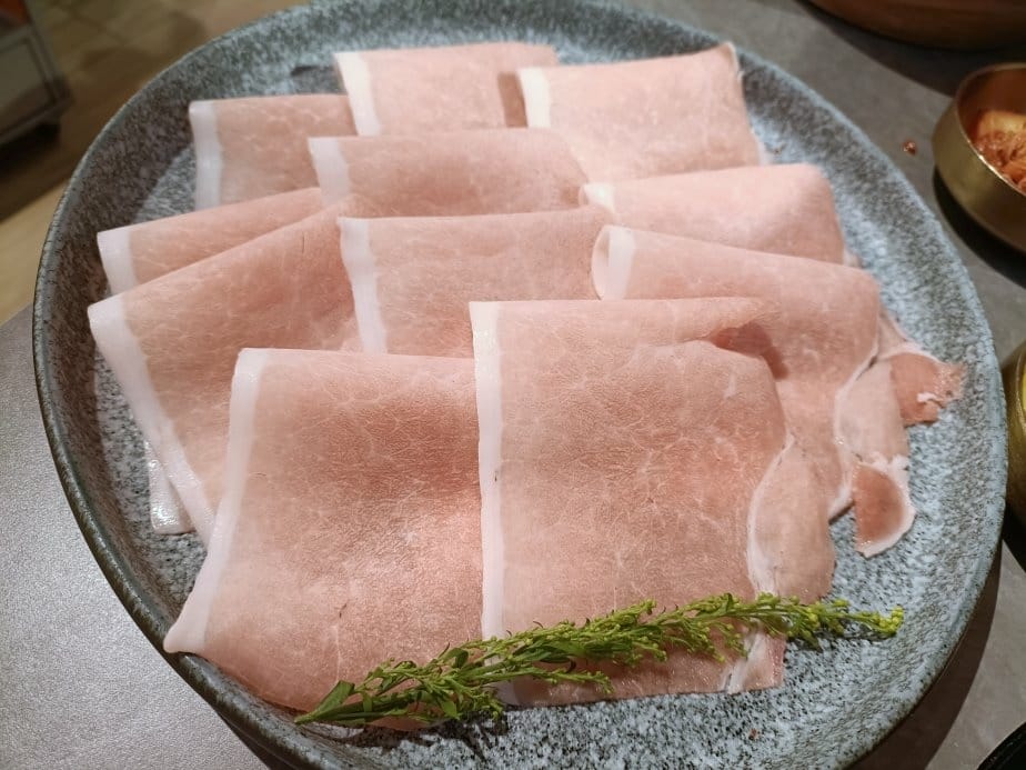 台北中山區美食|呷哺呷哺火鍋南西店。一個人也可以吃到鴛鴦鍋、