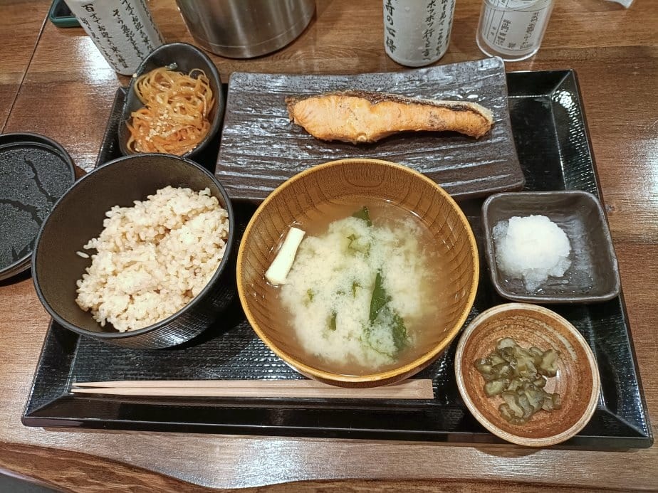 2024東京北海道|炭火焼干物定食しんぱち食堂-神楽坂店。ほ