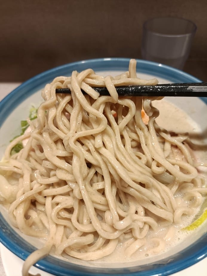 板橋美食|創作麵坊鮭の大助-板橋店。每日限量要吃要快、售完為 板橋美食|創作麵坊鮭の大助-板橋店。每日限量要吃要快、售完為