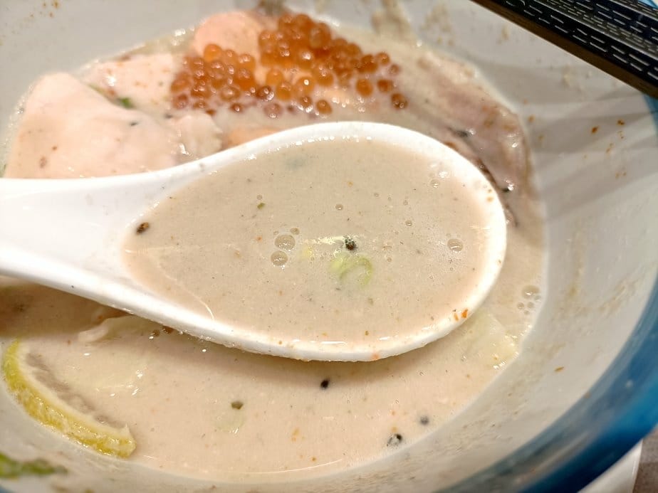 板橋美食|創作麵坊鮭の大助-板橋店。每日限量要吃要快、售完為 板橋美食|創作麵坊鮭の大助-板橋店。每日限量要吃要快、售完為