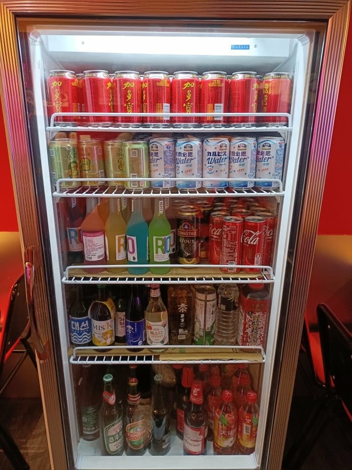 台北西門町美食|辣吉點正宗成都串串香-西門町店。串串每串皆1