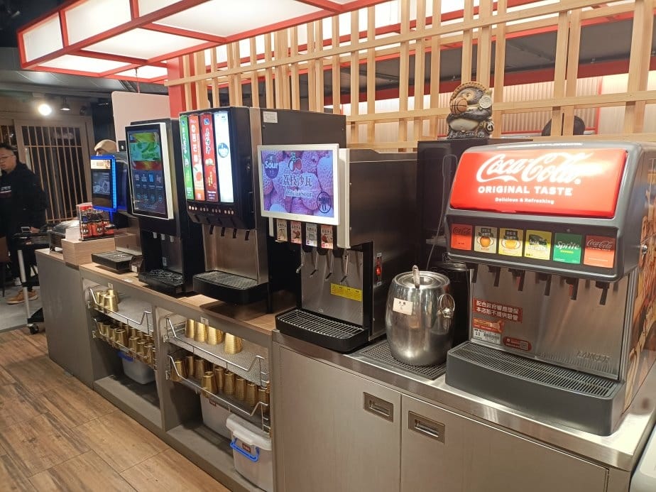 台北西門町美食|肉之間大盤肉幸福鍋物-台北西門店。雞肉飯/滷 台北西門町美食|肉之間大盤肉幸福鍋物-台北西門店。雞肉飯/滷