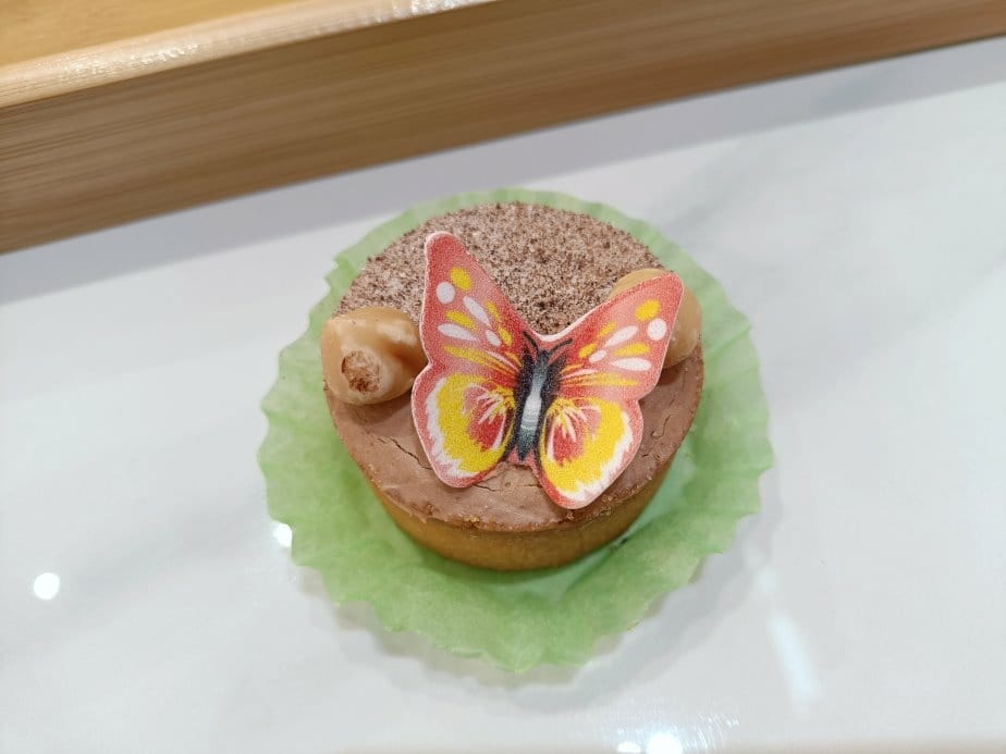 台中甜點|九宮酪旗艦店。店家提供60多種不同口味，一口一個酸