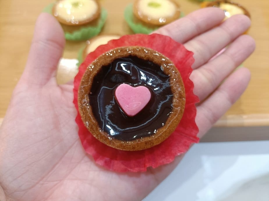 台中甜點|九宮酪旗艦店。店家提供60多種不同口味，一口一個酸