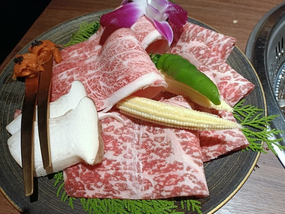 台北信義區美食|揪餖燒肉-微風南山店。極奢和牛日料套餐,所有 台北信義區美食|揪餖燒肉-微風南山店。極奢和牛日料套餐,所有