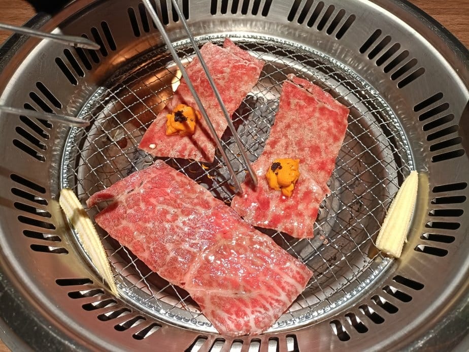 台北信義區美食|揪餖燒肉-微風南山店。極奢和牛日料套餐,所有 台北信義區美食|揪餖燒肉-微風南山店。極奢和牛日料套餐,所有