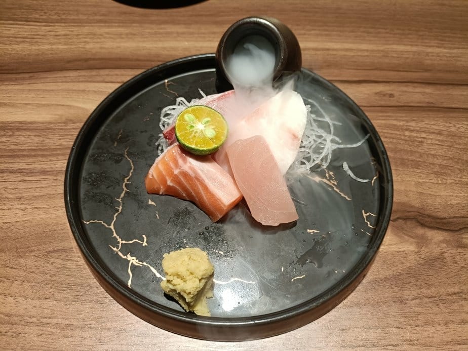 板橋美食|魚韻居酒屋。主打套餐688元+10%可吃到10道料 板橋美食|魚韻居酒屋。主打套餐688元+10%可吃到10道料