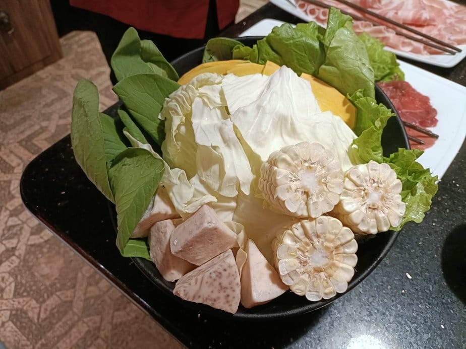 板橋美食|東華川府重慶老火鍋 - 板橋店。特製湯頭越滾越香、 板橋美食|東華川府重慶老火鍋 - 板橋店。特製湯頭越滾越香、