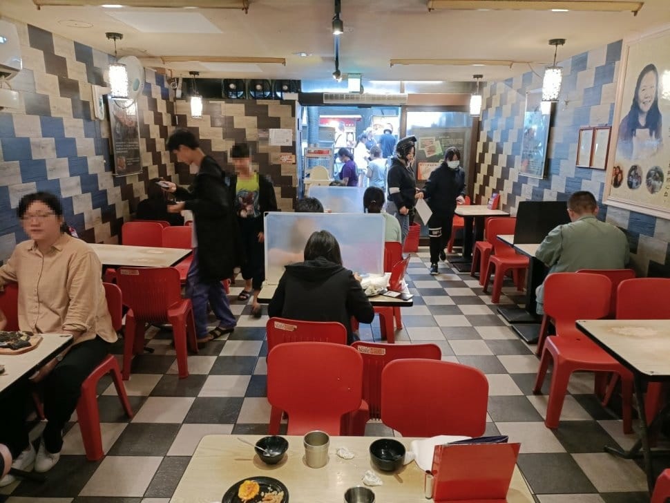 樹林美食|樹林大眾牛排~首推炙燒起司豬排，麵、湯、麵包、飲料