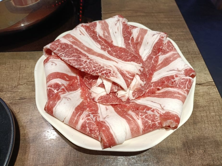 板橋美食|海牧水產鍋物-新北板橋店。活體海鮮看到的新鮮、平價 板橋美食|海牧水產鍋物-新北板橋店。活體海鮮看到的新鮮、平價