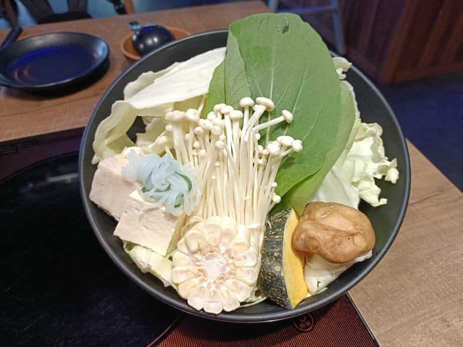 板橋美食|海牧水產鍋物-新北板橋店。活體海鮮看到的新鮮、平價 板橋美食|海牧水產鍋物-新北板橋店。活體海鮮看到的新鮮、平價