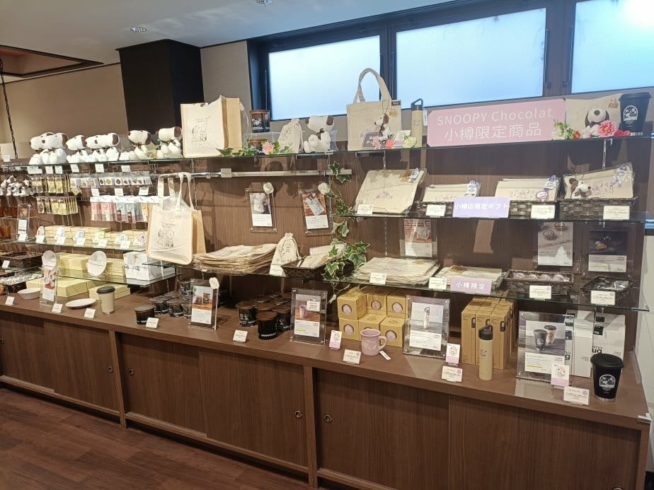 2024東京北海道|SNOOPY茶屋-小樽店。讓史努比迷尖叫 2024東京北海道|SNOOPY茶屋-小樽店。讓史努比迷尖叫