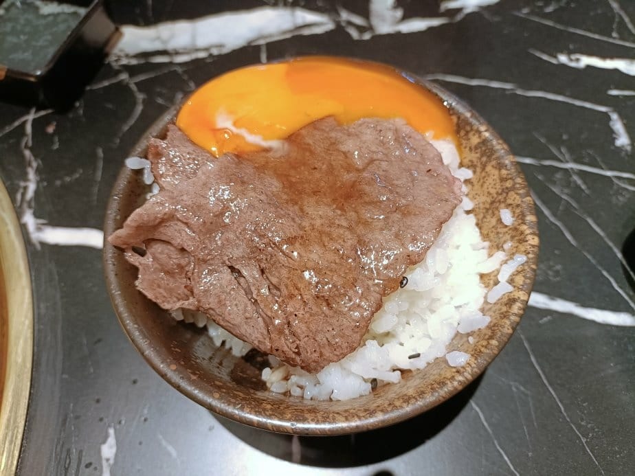 台北信義區美食|本能寺直火燒肉- ATT 4 FUN 信義店