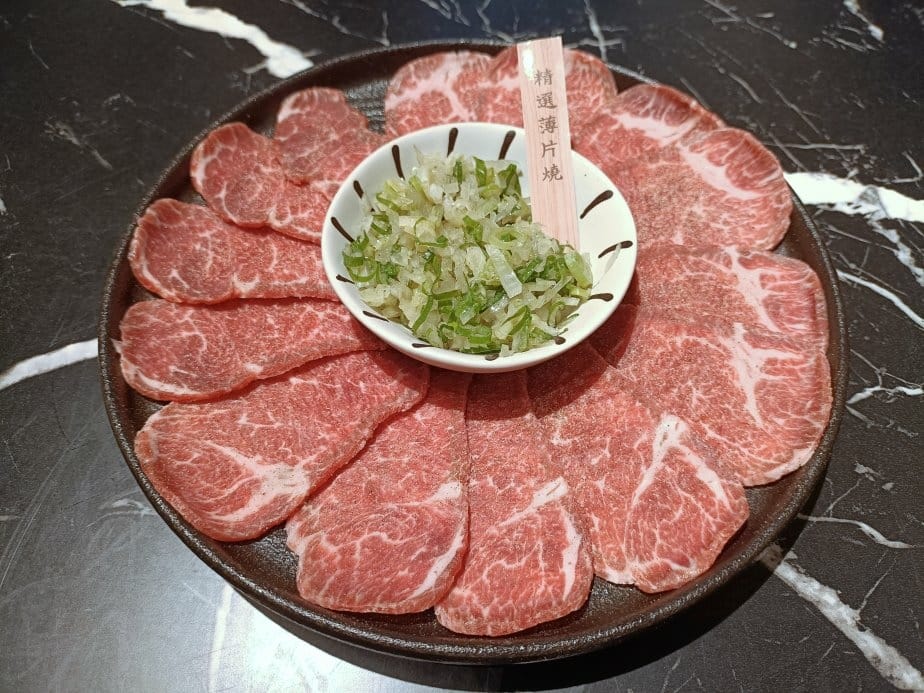 台北信義區美食|本能寺直火燒肉- ATT 4 FUN 信義店