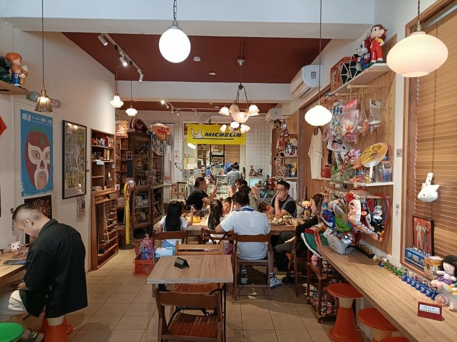 台北信義區甜點|呷滴 Jia Dee。一秒穿梭到昭和復古年代