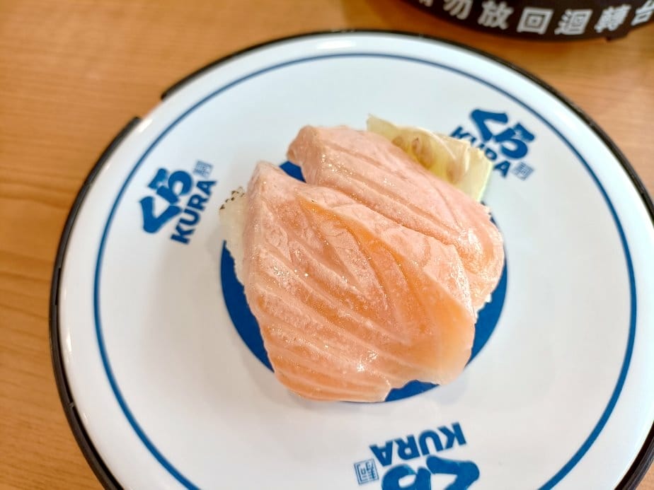 板橋美食|藏壽司 、三麗鷗聯手打造萌萌用餐空間-板橋遠科店。 板橋美食|藏壽司 、三麗鷗聯手打造萌萌用餐空間-板橋遠科店。