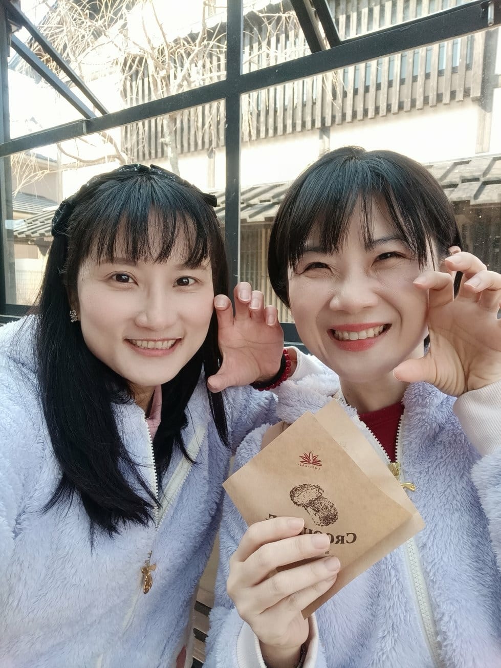 2025九州自由行|由布院散策~黑毛和牛可樂餅、炸雞、草莓大 2025九州自由行|由布院散策~黑毛和牛可樂餅、炸雞、草莓大