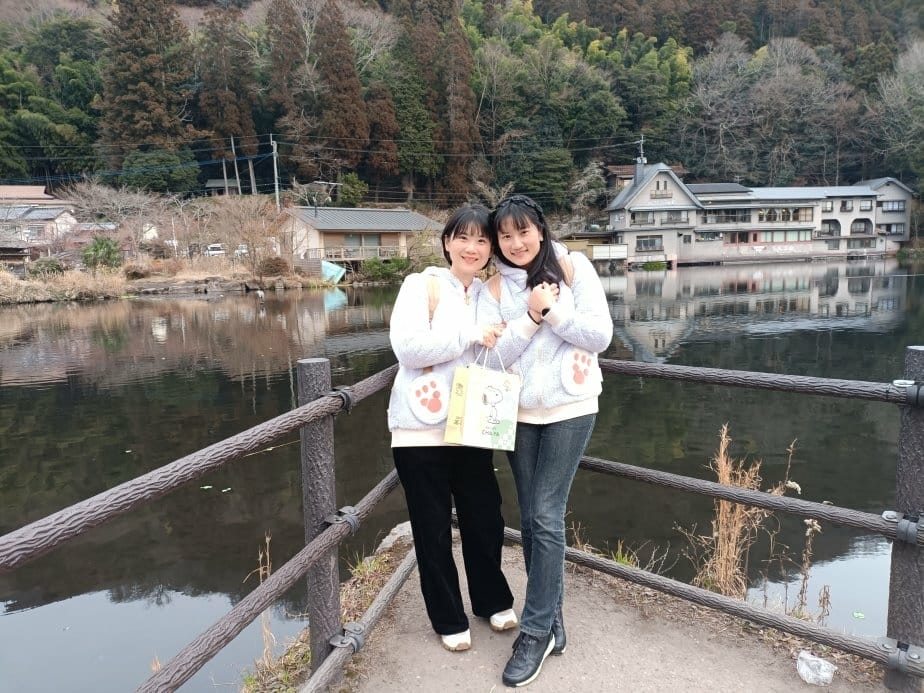 2025九州自由行|由布院散策~黑毛和牛可樂餅、炸雞、草莓大 2025九州自由行|由布院散策~黑毛和牛可樂餅、炸雞、草莓大