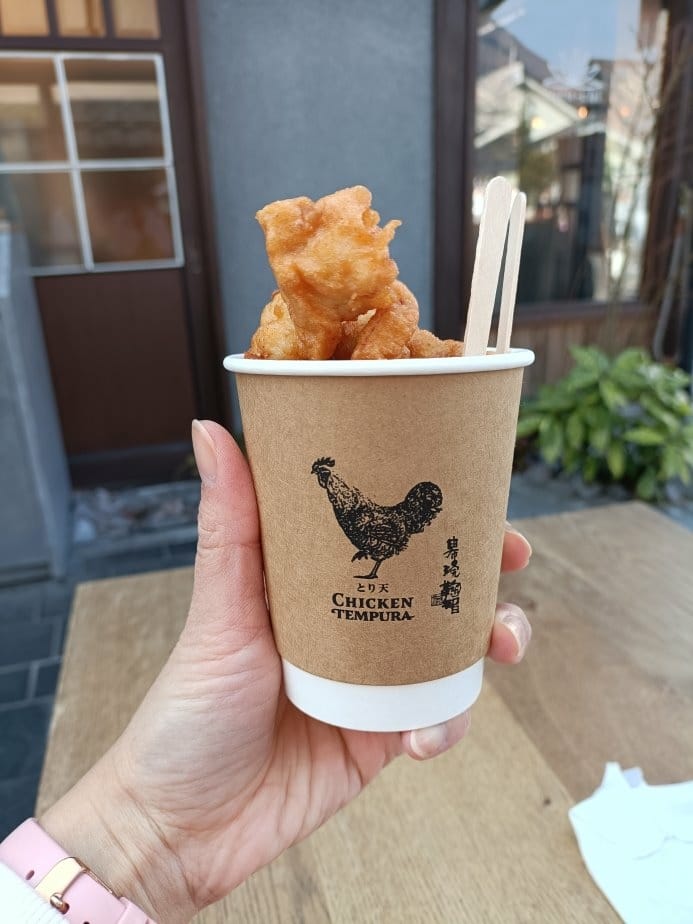 2025九州自由行|由布院散策~黑毛和牛可樂餅、炸雞、草莓大 2025九州自由行|由布院散策~黑毛和牛可樂餅、炸雞、草莓大