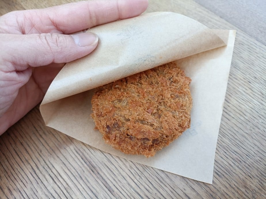 2025九州自由行|由布院散策~黑毛和牛可樂餅、炸雞、草莓大 2025九州自由行|由布院散策~黑毛和牛可樂餅、炸雞、草莓大