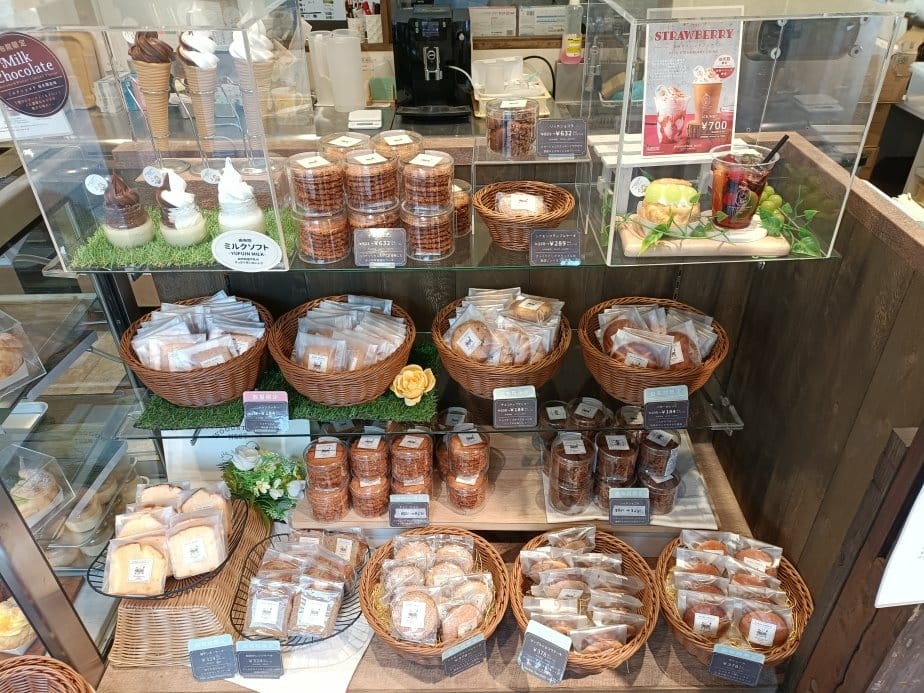 2025九州自由行|SNOOPY茶屋 由布院店/SNOOPY 2025九州自由行|SNOOPY茶屋 由布院店/SNOOPY