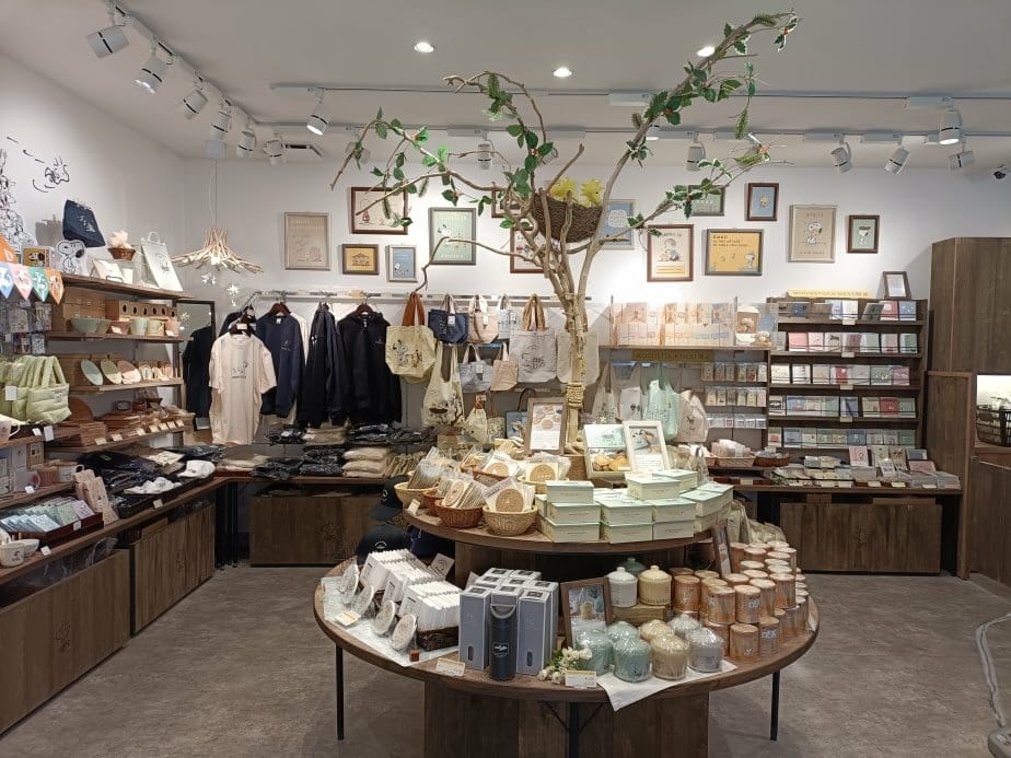 2025九州自由行|SNOOPY茶屋 由布院店/SNOOPY 2025九州自由行|SNOOPY茶屋 由布院店/SNOOPY