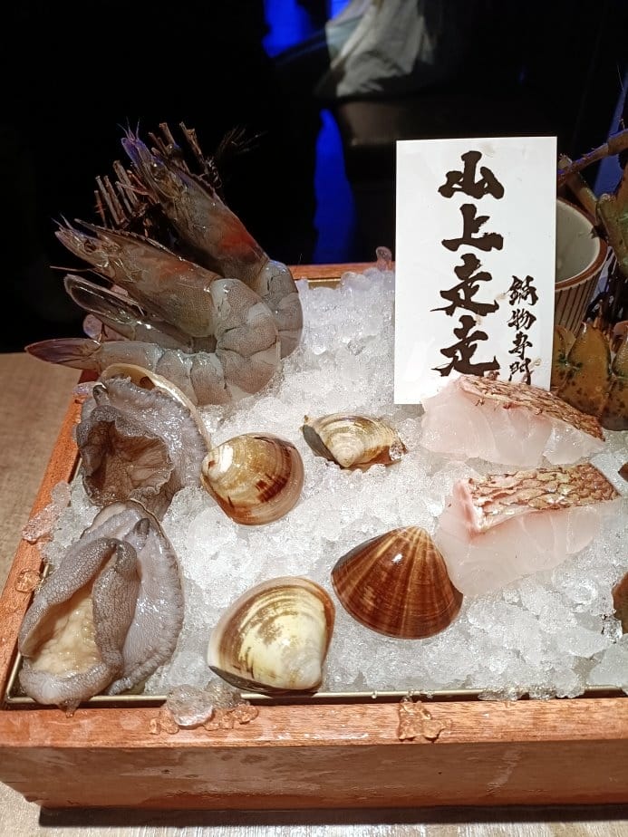 台北忠孝新生美食|山上走走日式無菜單海鮮鍋物-華山店。1人1 台北忠孝新生美食|山上走走日式無菜單海鮮鍋物-華山店。1人1