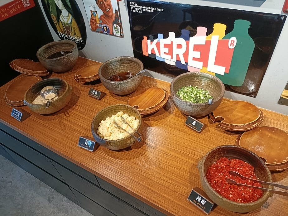 台北西門町美食|​​​​ABV 串串啤酒館 台北西門店。重慶