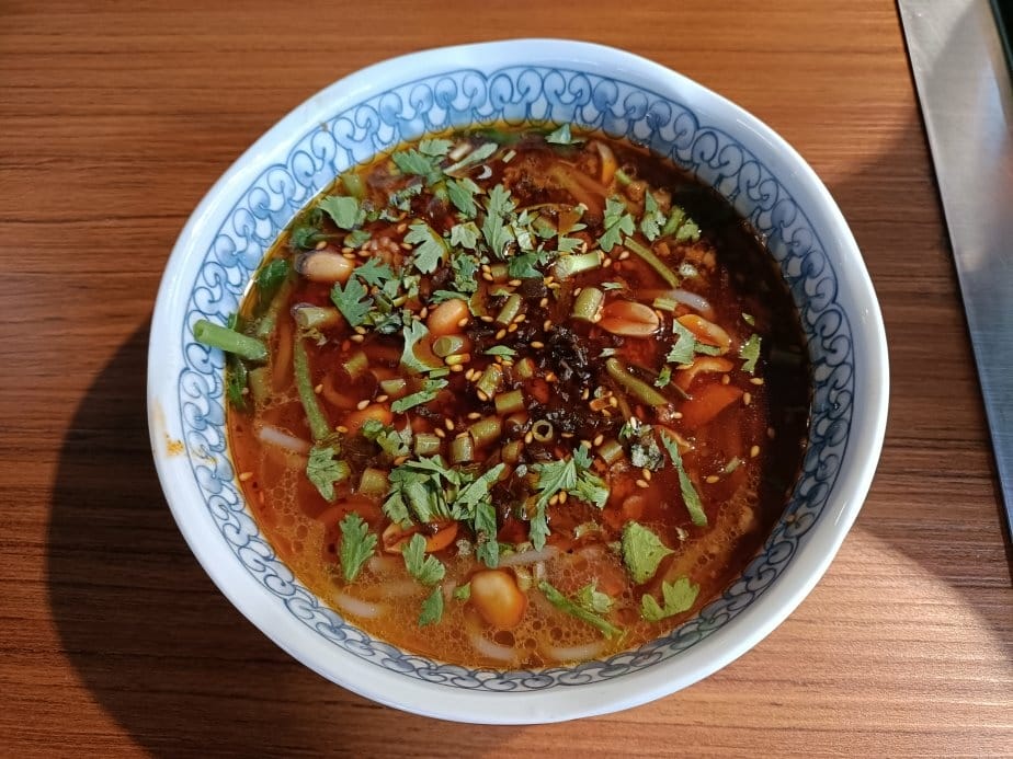 台北西門町美食|​​​​ABV 串串啤酒館 台北西門店。重慶