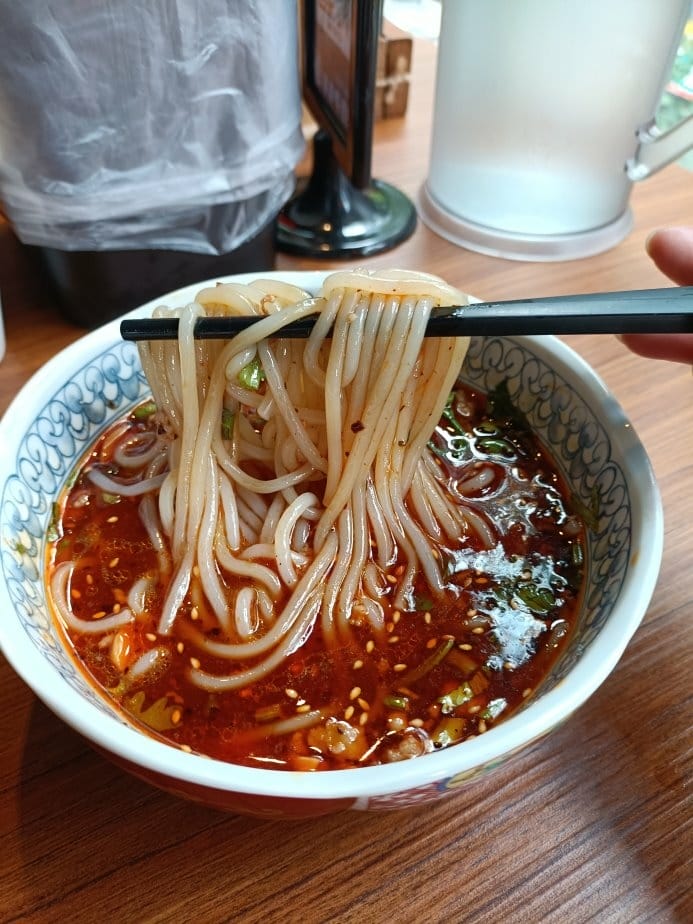 台北西門町美食|​​​​ABV 串串啤酒館 台北西門店。重慶