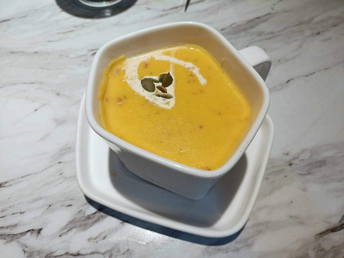 台北西門町美食|TASTy西堤牛排台北重慶南店。王品旗下最穩