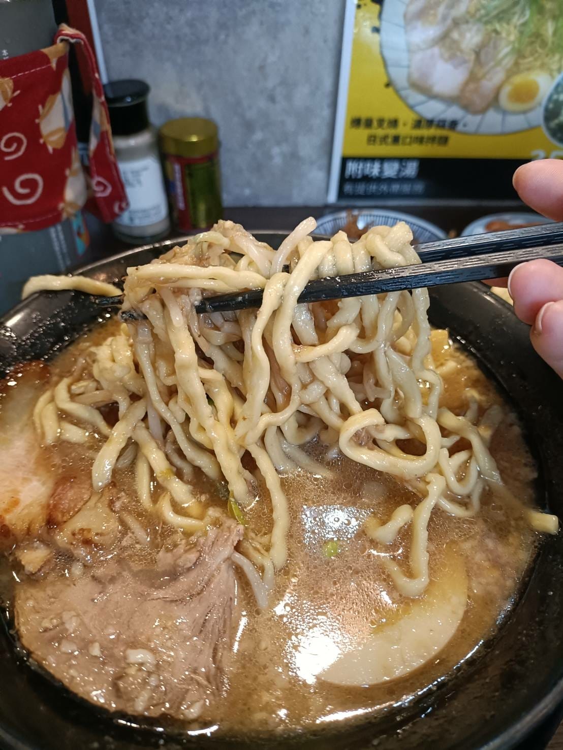 台北西門町美食|豚人拉麵-台北漢口店~超濃郁拉麵系列、提供多 台北西門町美食|豚人拉麵-台北漢口店~超濃郁拉麵系列、提供多