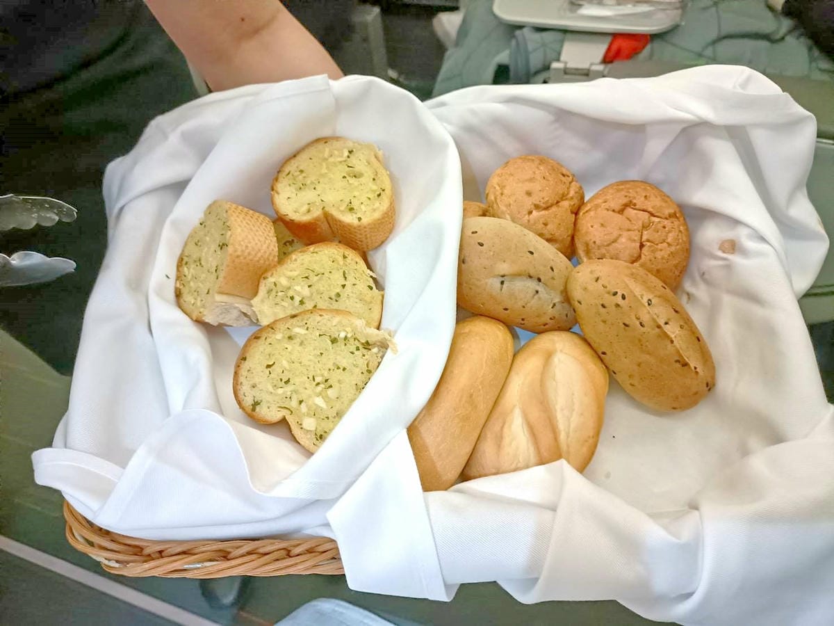 2025九州自由行|長榮航空A321-200商務艙~BR10 2025九州自由行|長榮航空A321-200商務艙~BR10