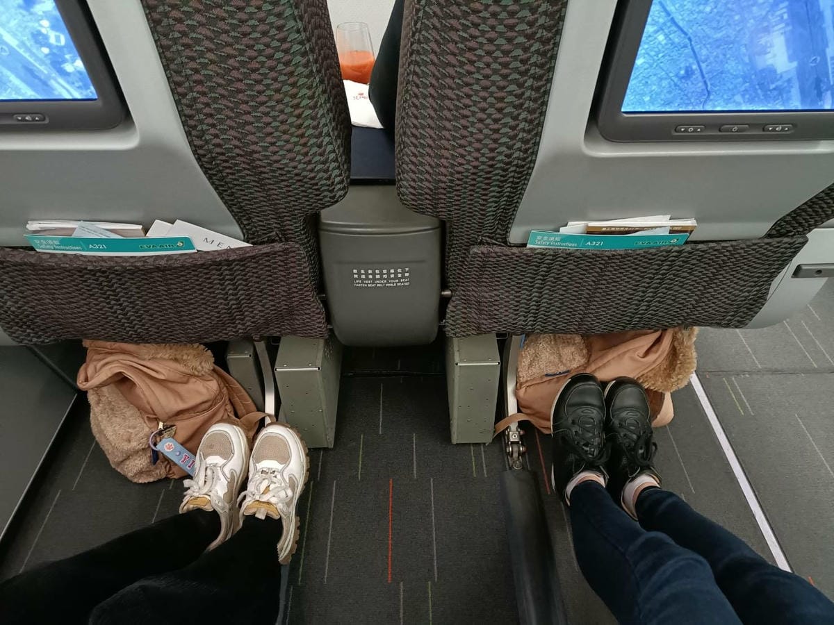 2025九州自由行|長榮航空A321-200商務艙~BR10 2025九州自由行|長榮航空A321-200商務艙~BR10