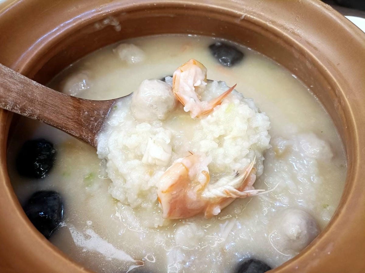 ​​板橋美食|六必居潮州一品沙鍋粥 中山總店。板橋最火的粥品