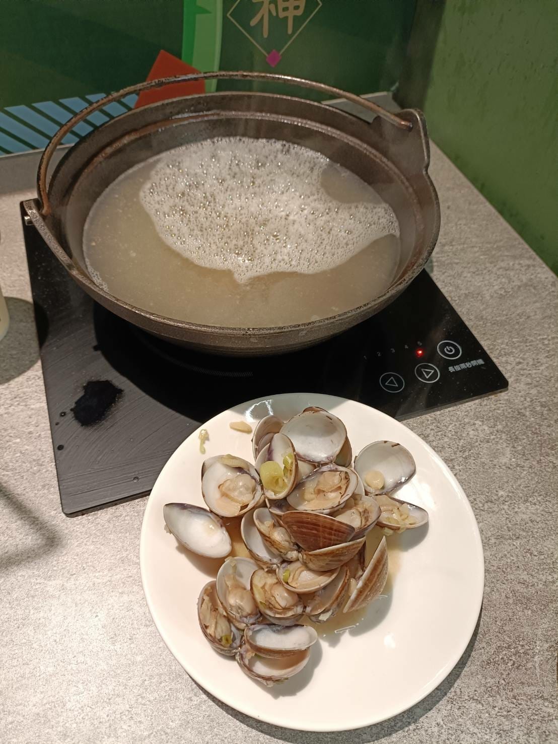 台北西門町美食|狂一鍋台式火鍋第一品牌－台北西門町店 。台式