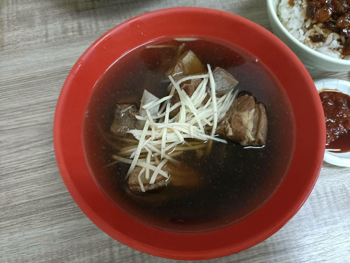 板橋美食|大碗公當歸羊肉。必吃油亮黑金滷肉飯!內含菜單