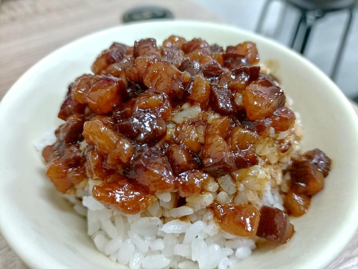板橋美食|大碗公當歸羊肉。必吃油亮黑金滷肉飯!內含菜單