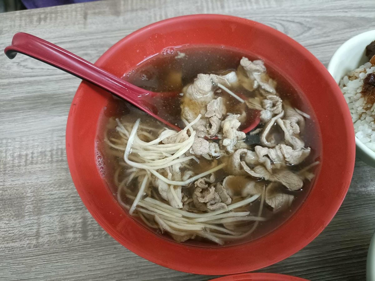 板橋美食|大碗公當歸羊肉。必吃油亮黑金滷肉飯!內含菜單