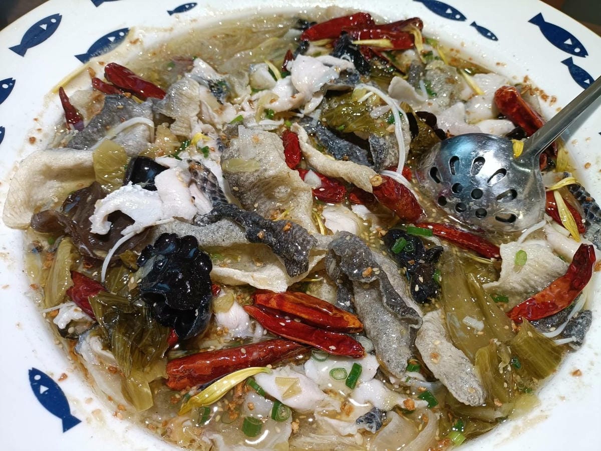 板橋美食|刁民-酸菜魚 板橋府中店。不當愚民當刁民!硬硬的炸 板橋美食|刁民-酸菜魚 板橋府中店。不當愚民當刁民!硬硬的炸