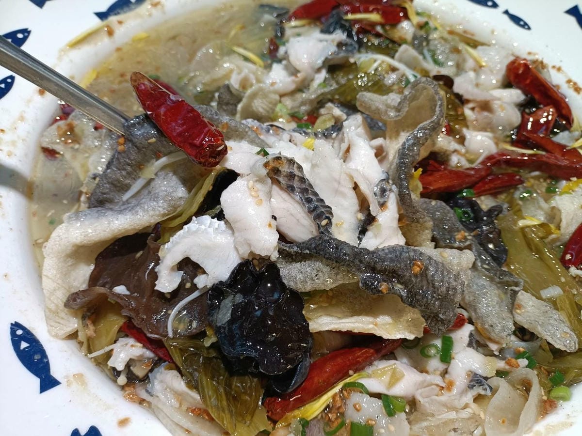 板橋美食|刁民-酸菜魚 板橋府中店。不當愚民當刁民!硬硬的炸 板橋美食|刁民-酸菜魚 板橋府中店。不當愚民當刁民!硬硬的炸