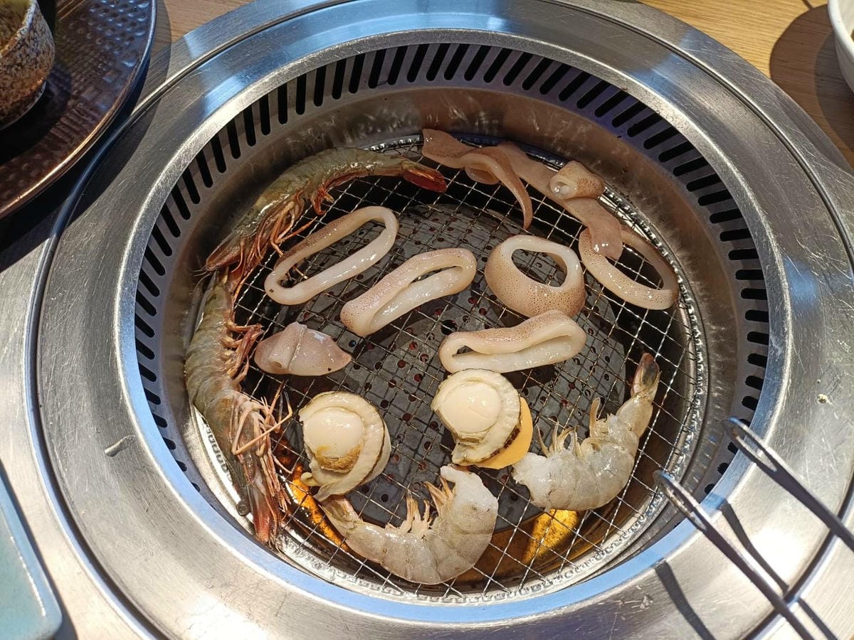 2025大阪|燒肉屋大牧場 道頓堀店。黒毛和牛吃到飽套餐+軟 2025大阪|燒肉屋大牧場 道頓堀店。黒毛和牛吃到飽套餐+軟